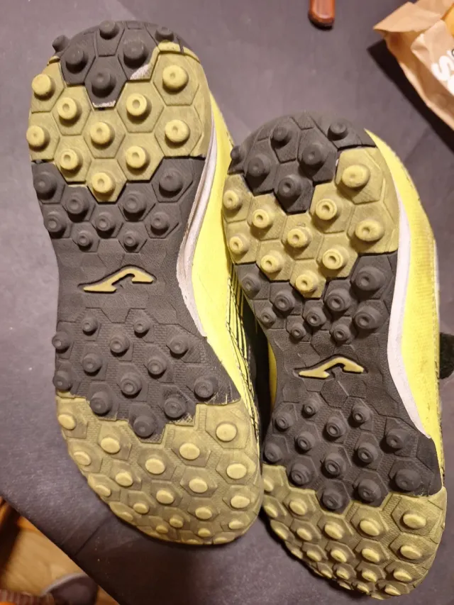 Zapatillas Joma multitacos Talla 33