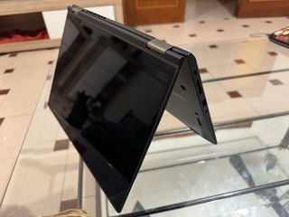 Lenovo Yoga X13