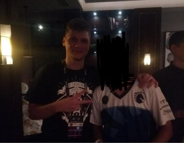 Gorra TL 2018 Koln Major firmada por S1mple