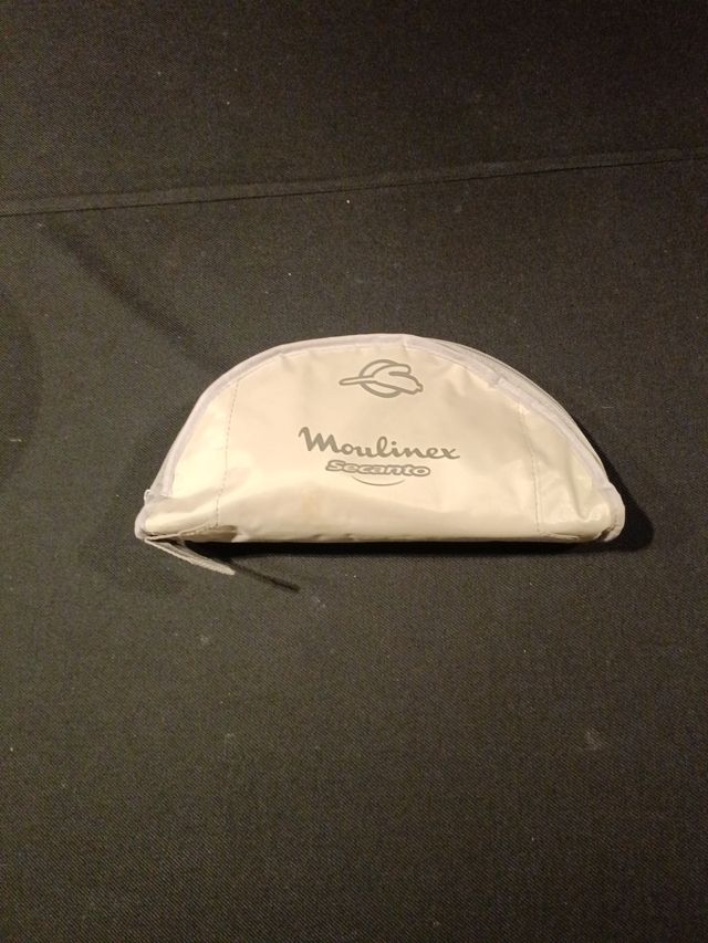 Cuchillo Eléctrico Moulinex con Accesorios