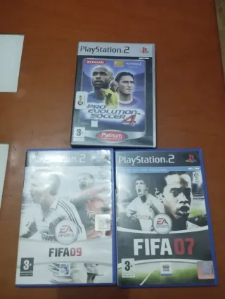 Juegos PS2: FIFA 07, FIFA 09 y Pro Evolution 4