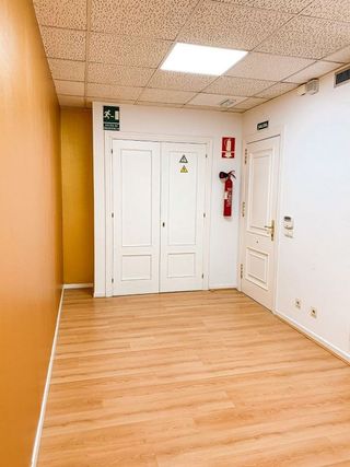 Oficina en alquiler en Numancia - San Fernando en Santander