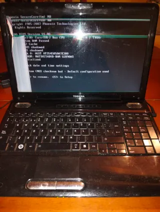 Toshiba Satellite L505-10k Core 2 Duo