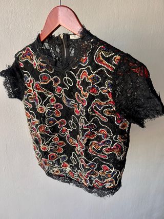 Zara Top Negro Bordado