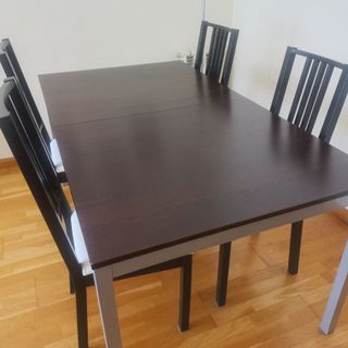 4 Sillas IKEA Negras con Tapizado Blanco y Fundas