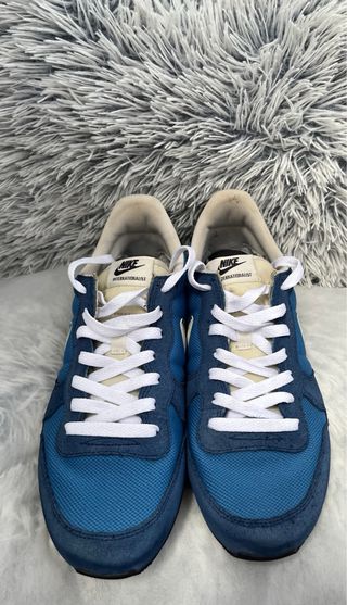 Nike Internacionalist Azul y Blanco