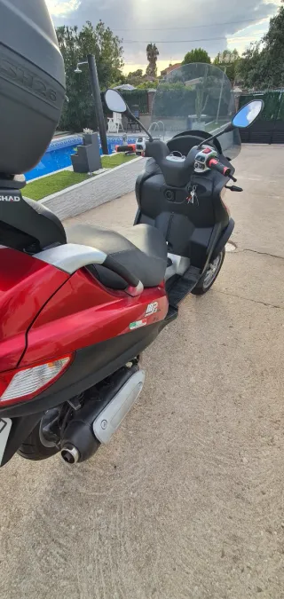 Piaggio MP3 125cc Rojo. Muy buen estado