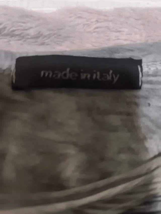 Camiseta estampada hojas gris multicolor