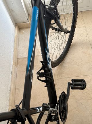 Bicicleta azul seminueva p/ adulto o joven