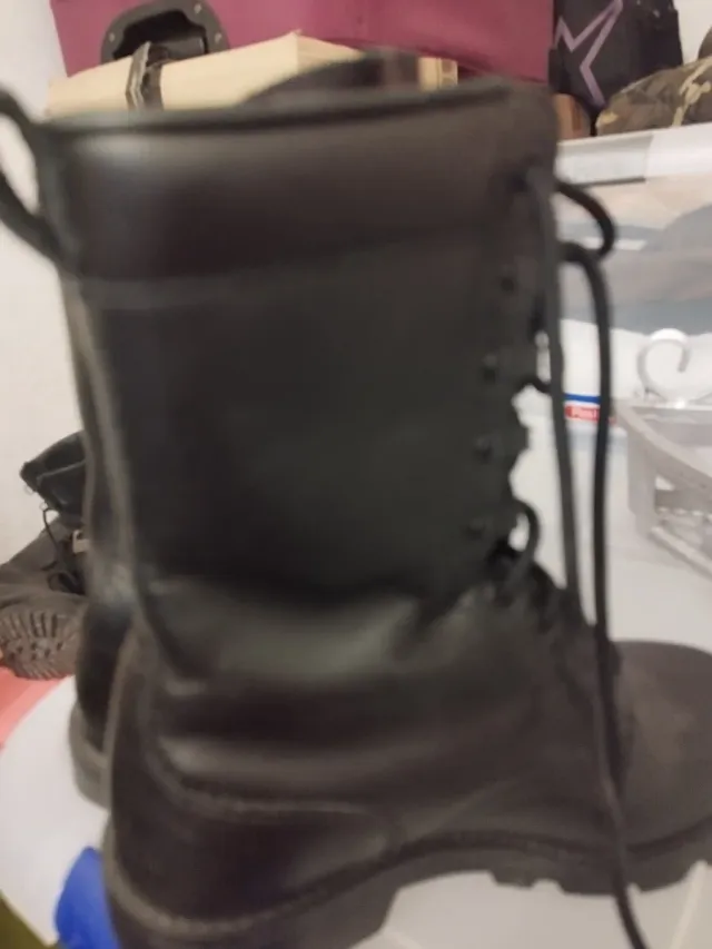 Botas militares negras