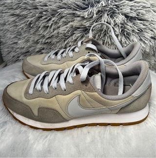 Nike Internacionalist Beige/Gris Talla 42
