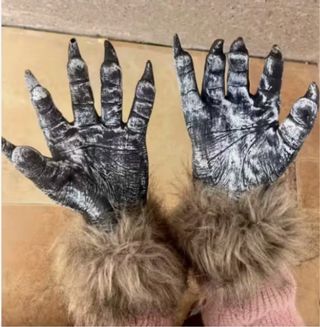 Guantes de Lobo para Halloween