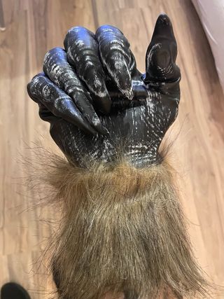 Guantes de Lobo para Halloween