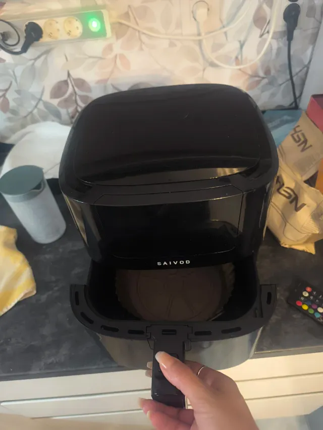 Freidora de aire SAIVOD negra