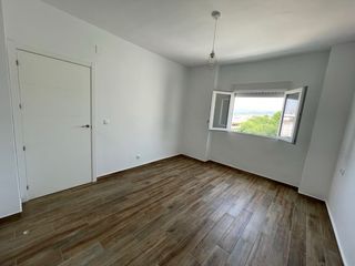 se alquila piso en Andújar 