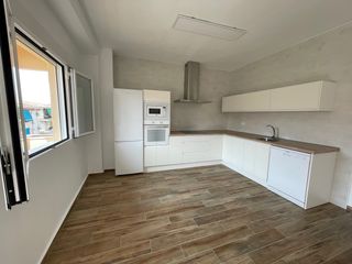 se alquila piso en Andújar 