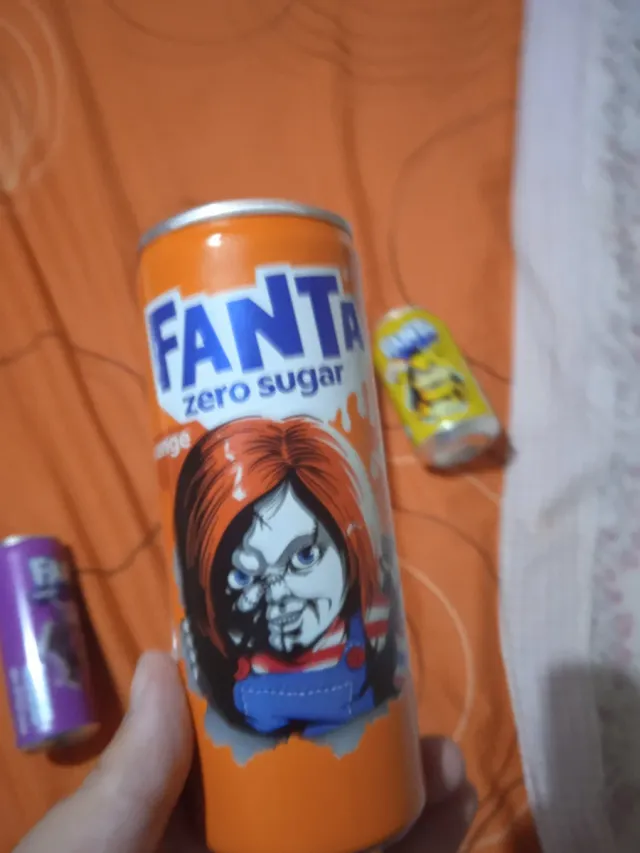Latas Fanta Zero Sugar Blumhouse Horror
