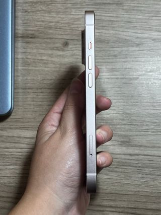iPhone 13 Apple