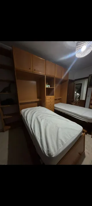 Armario con 2 camas plegables