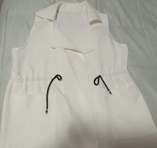 Chaqueta sin mangas blanca Talla M