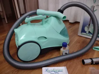 Aspiradora Polti AS800 con agua NUEVA