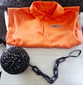 Disfraz Preso con Grillete Bola Talla M