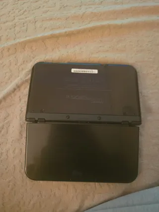 Nintendo New 3DS XL negra pantalla ips 