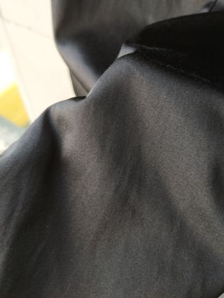 Vestido fiesta asimétrico negro