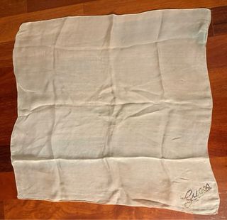 Foulard Guess 100% seta avorio 
