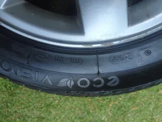 Llanta BMW.