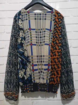 Blusa Desigual Manga Larga Estampada