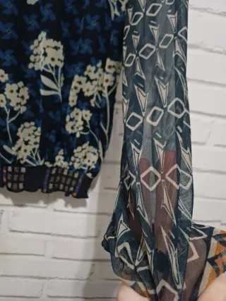 Blusa Desigual Manga Larga Estampada