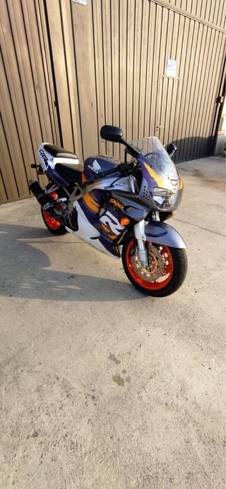 Honda CBR 900RR Fireblade