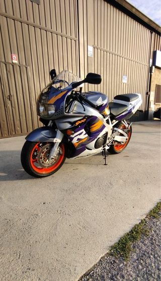 Honda CBR 900RR Fireblade