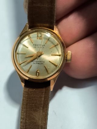 Reloj Tressa Vintage Chapado Oro Mujer