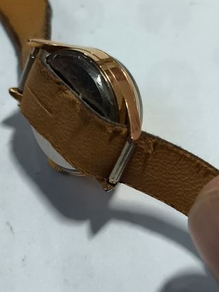 Reloj Tressa Vintage Chapado Oro Mujer
