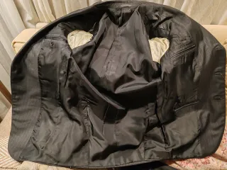 Traje Loro Piana Raya Diplomática