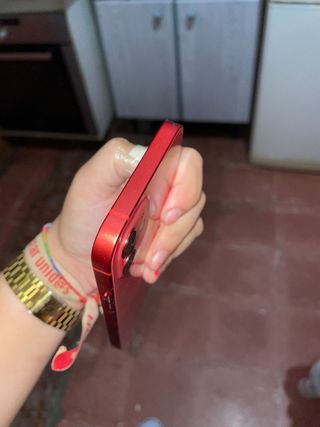 iPhone 12 rosso