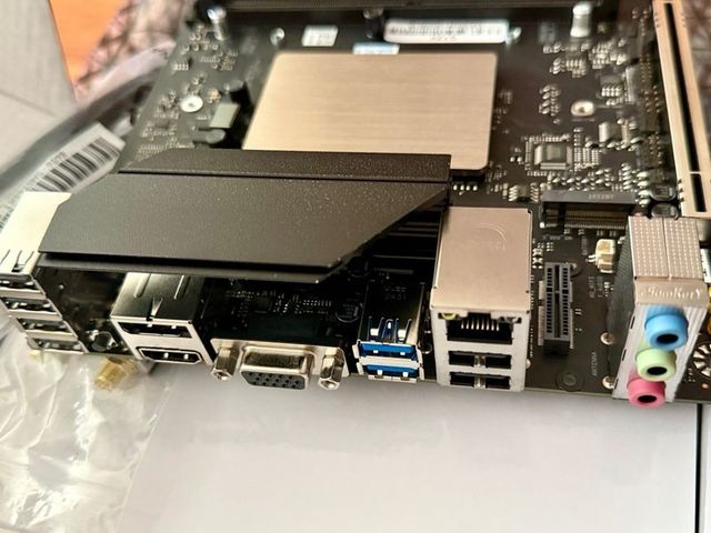 Core i9 12900hk ES + placa base b760i miniItx