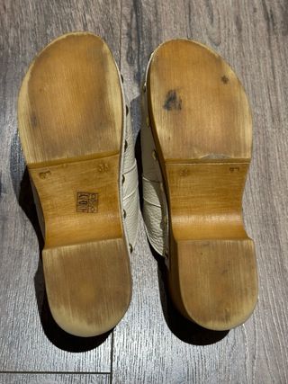 Zuecos Claudia Talla 38 Beige