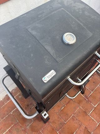 Barbacoa de carbón metálica