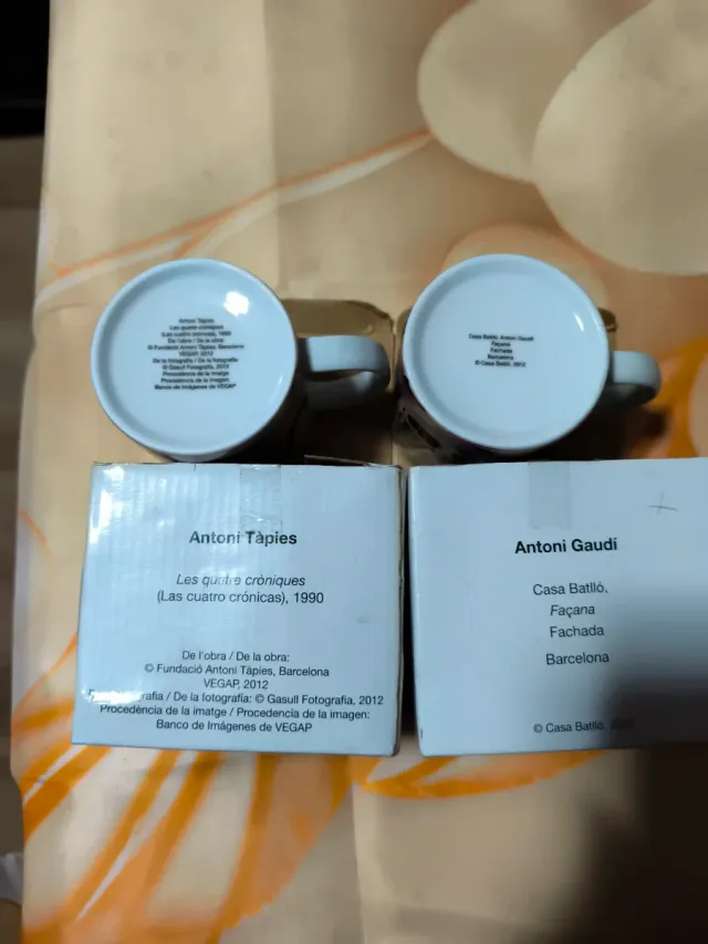 Tazas Antoni Tàpies y Antoni Gaudí