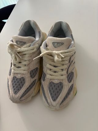 Zapatillas New Balance Beige y Verde