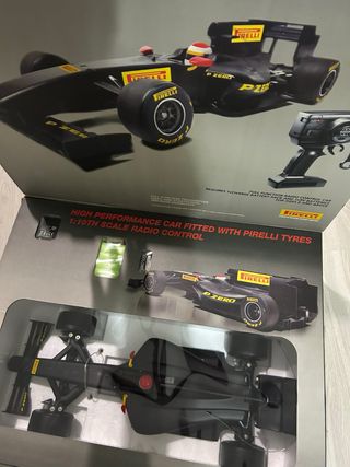 Coche RC 1:10 Pirelli P Zero