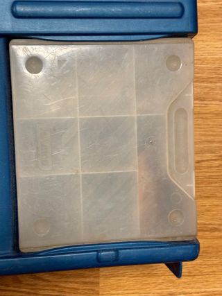 Caja de herramientas Curver con herramientas