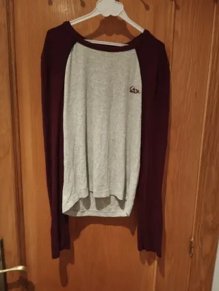 Camiseta manga larga gris y morada