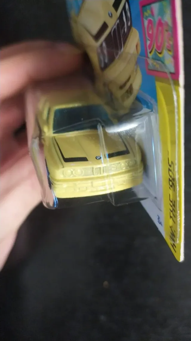 Hot Wheels 92 BMW M3 Amarillo