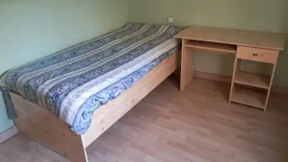 Letto e scrivania per bambini Pino