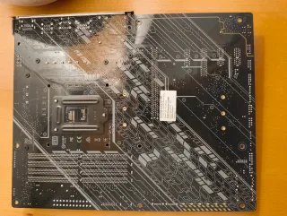 Scheda madre + CPU (processore)