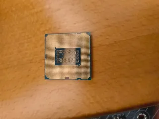 Scheda madre + CPU (processore)